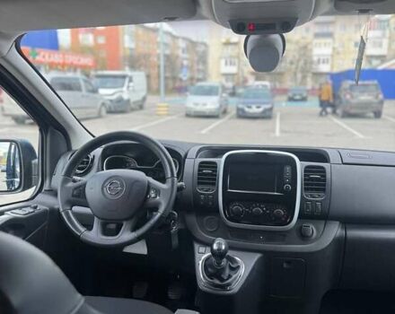 Синий Опель Виваро, объемом двигателя 1.6 л и пробегом 280 тыс. км за 17300 $, фото 23 на Automoto.ua