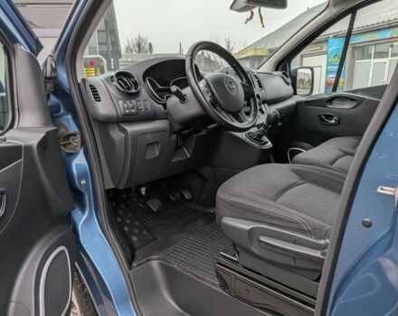 Синий Опель Виваро, объемом двигателя 1.6 л и пробегом 227 тыс. км за 18500 $, фото 6 на Automoto.ua