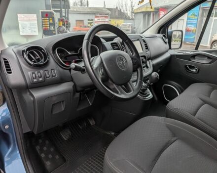 Синий Опель Виваро, объемом двигателя 1.6 л и пробегом 227 тыс. км за 18500 $, фото 7 на Automoto.ua