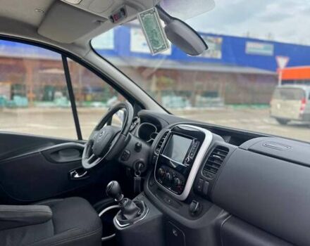 Синий Опель Виваро, объемом двигателя 1.6 л и пробегом 280 тыс. км за 17300 $, фото 22 на Automoto.ua