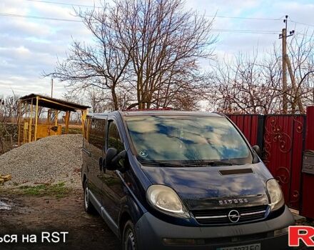 Синій Опель Віваро, об'ємом двигуна 1.9 л та пробігом 337 тис. км за 6400 $, фото 2 на Automoto.ua