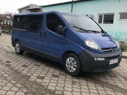 Синий Опель Виваро, объемом двигателя 1.9 л и пробегом 320 тыс. км за 7800 $, фото 1 на Automoto.ua