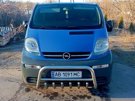 Синий Опель Виваро, объемом двигателя 1.9 л и пробегом 398 тыс. км за 6300 $, фото 1 на Automoto.ua