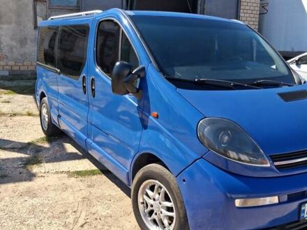Синий Опель Виваро, объемом двигателя 2.46 л и пробегом 400 тыс. км за 12000 $, фото 1 на Automoto.ua