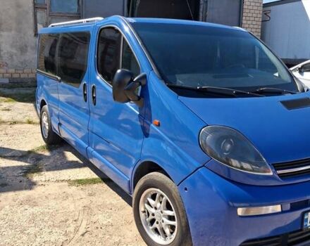 Синий Опель Виваро, объемом двигателя 2.46 л и пробегом 400 тыс. км за 12000 $, фото 1 на Automoto.ua