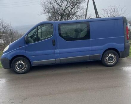 Синій Опель Віваро, об'ємом двигуна 2 л та пробігом 270 тис. км за 10500 $, фото 1 на Automoto.ua