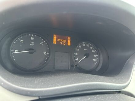 Синий Опель Виваро, объемом двигателя 2 л и пробегом 309 тыс. км за 12000 $, фото 1 на Automoto.ua