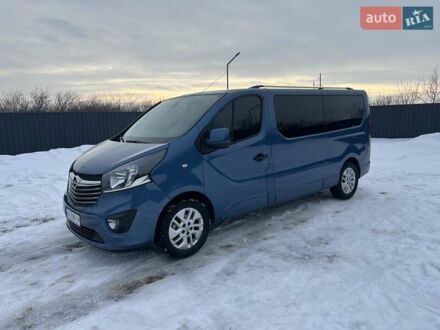 Синий Опель Виваро, объемом двигателя 1.6 л и пробегом 160 тыс. км за 17300 $, фото 1 на Automoto.ua
