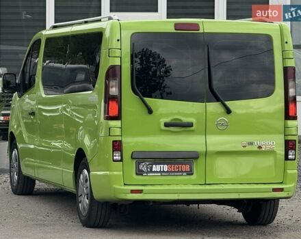 Зеленый Опель Виваро, объемом двигателя 1.6 л и пробегом 220 тыс. км за 15300 $, фото 3 на Automoto.ua