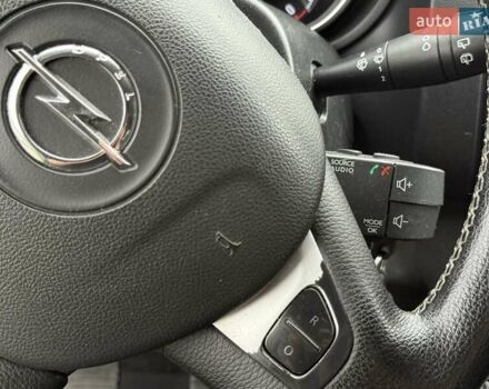 Зеленый Опель Виваро, объемом двигателя 1.6 л и пробегом 220 тыс. км за 15300 $, фото 29 на Automoto.ua