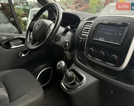 Зеленый Опель Виваро, объемом двигателя 1.6 л и пробегом 220 тыс. км за 15300 $, фото 19 на Automoto.ua