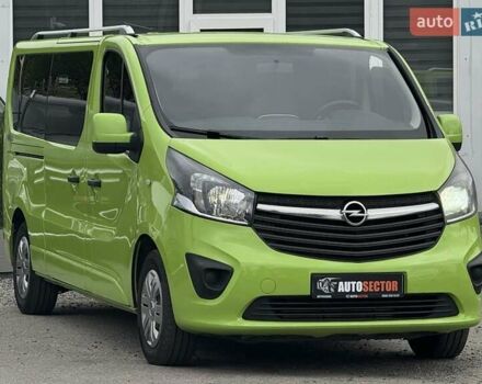 Зеленый Опель Виваро, объемом двигателя 1.6 л и пробегом 220 тыс. км за 15300 $, фото 9 на Automoto.ua