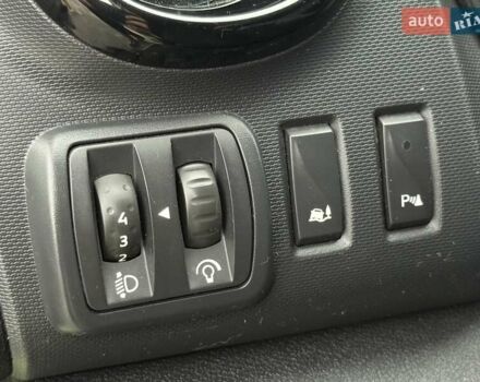 Зеленый Опель Виваро, объемом двигателя 1.6 л и пробегом 220 тыс. км за 15300 $, фото 30 на Automoto.ua