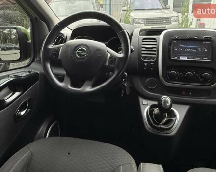 Зеленый Опель Виваро, объемом двигателя 1.6 л и пробегом 220 тыс. км за 15300 $, фото 15 на Automoto.ua