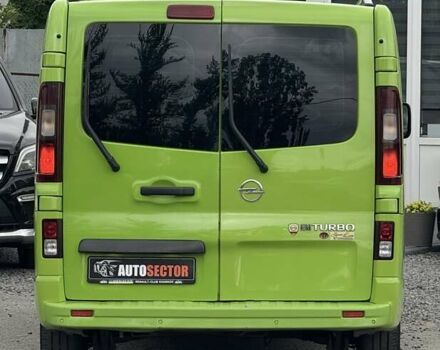 Зеленый Опель Виваро, объемом двигателя 1.6 л и пробегом 220 тыс. км за 15300 $, фото 5 на Automoto.ua
