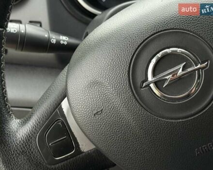 Зеленый Опель Виваро, объемом двигателя 1.6 л и пробегом 220 тыс. км за 15300 $, фото 28 на Automoto.ua