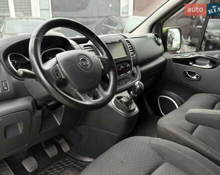 Зеленый Опель Виваро, объемом двигателя 1.6 л и пробегом 220 тыс. км за 15300 $, фото 13 на Automoto.ua