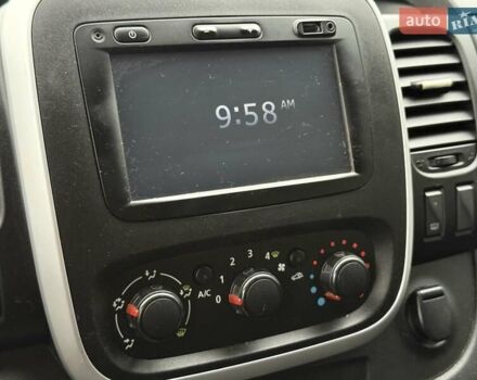 Зеленый Опель Виваро, объемом двигателя 1.6 л и пробегом 220 тыс. км за 15300 $, фото 25 на Automoto.ua