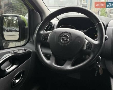 Зеленый Опель Виваро, объемом двигателя 1.6 л и пробегом 220 тыс. км за 15300 $, фото 16 на Automoto.ua