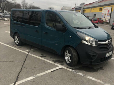 Зеленый Опель Виваро, объемом двигателя 1.6 л и пробегом 300 тыс. км за 14800 $, фото 1 на Automoto.ua
