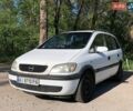 Белый Опель Зафира, объемом двигателя 1.8 л и пробегом 402 тыс. км за 2100 $, фото 1 на Automoto.ua
