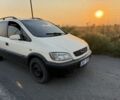 Белый Опель Зафира, объемом двигателя 2 л и пробегом 336 тыс. км за 2602 $, фото 1 на Automoto.ua