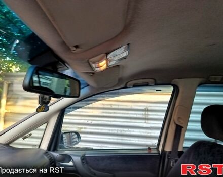 Белый Опель Зафира, объемом двигателя 2 л и пробегом 397 тыс. км за 4000 $, фото 8 на Automoto.ua