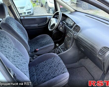 Белый Опель Зафира, объемом двигателя 1.8 л и пробегом 212 тыс. км за 4799 $, фото 6 на Automoto.ua