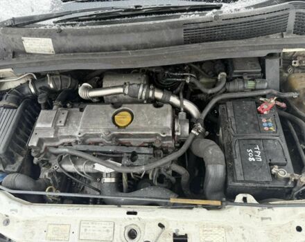 Белый Опель Зафира, объемом двигателя 2 л и пробегом 255 тыс. км за 1800 $, фото 8 на Automoto.ua