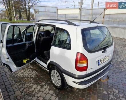 Белый Опель Зафира, объемом двигателя 1.6 л и пробегом 314 тыс. км за 3190 $, фото 4 на Automoto.ua