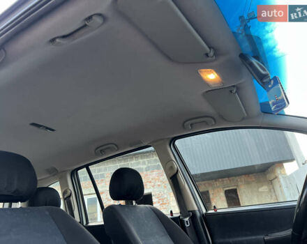 Белый Опель Зафира, объемом двигателя 1.6 л и пробегом 316 тыс. км за 3650 $, фото 25 на Automoto.ua