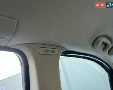 Белый Опель Зафира, объемом двигателя 1.6 л и пробегом 316 тыс. км за 3650 $, фото 45 на Automoto.ua