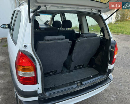 Белый Опель Зафира, объемом двигателя 1.6 л и пробегом 316 тыс. км за 3650 $, фото 41 на Automoto.ua