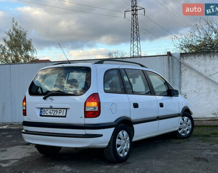 Белый Опель Зафира, объемом двигателя 1.6 л и пробегом 316 тыс. км за 3650 $, фото 13 на Automoto.ua