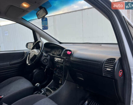 Белый Опель Зафира, объемом двигателя 1.6 л и пробегом 316 тыс. км за 3650 $, фото 24 на Automoto.ua