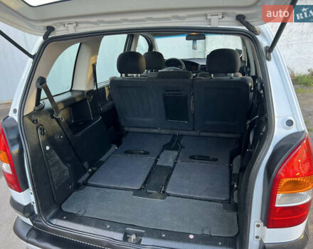 Белый Опель Зафира, объемом двигателя 1.6 л и пробегом 316 тыс. км за 3650 $, фото 39 на Automoto.ua