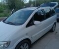 Белый Опель Зафира, объемом двигателя 1.6 л и пробегом 242 тыс. км за 6500 $, фото 1 на Automoto.ua