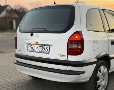 Белый Опель Зафира, объемом двигателя 2 л и пробегом 299 тыс. км за 1999 $, фото 10 на Automoto.ua