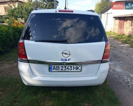 Белый Опель Зафира, объемом двигателя 1.8 л и пробегом 234 тыс. км за 5200 $, фото 1 на Automoto.ua