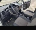 Белый Опель Зафира, объемом двигателя 2 л и пробегом 284 тыс. км за 2200 $, фото 4 на Automoto.ua