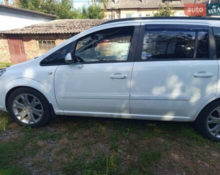Белый Опель Зафира, объемом двигателя 1.8 л и пробегом 234 тыс. км за 5200 $, фото 2 на Automoto.ua