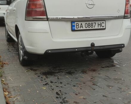 Белый Опель Зафира, объемом двигателя 1.9 л и пробегом 28 тыс. км за 5500 $, фото 3 на Automoto.ua