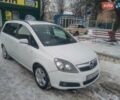 Белый Опель Зафира, объемом двигателя 1.9 л и пробегом 305 тыс. км за 4999 $, фото 1 на Automoto.ua