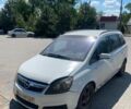 Белый Опель Зафира, объемом двигателя 1.9 л и пробегом 300 тыс. км за 1999 $, фото 1 на Automoto.ua