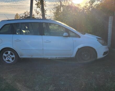 Белый Опель Зафира, объемом двигателя 1.8 л и пробегом 270 тыс. км за 2400 $, фото 1 на Automoto.ua