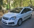 Белый Опель Зафира, объемом двигателя 1.9 л и пробегом 300 тыс. км за 4544 $, фото 1 на Automoto.ua