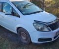 Белый Опель Зафира, объемом двигателя 1.8 л и пробегом 270 тыс. км за 2400 $, фото 2 на Automoto.ua