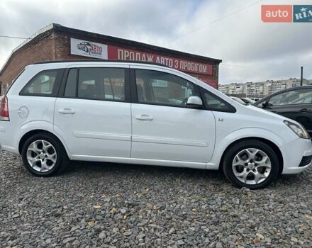 Белый Опель Зафира, объемом двигателя 1.6 л и пробегом 312 тыс. км за 4950 $, фото 19 на Automoto.ua