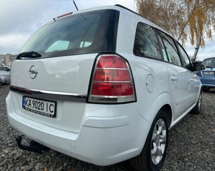 Белый Опель Зафира, объемом двигателя 1.6 л и пробегом 244 тыс. км за 4950 $, фото 2 на Automoto.ua