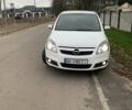 Белый Опель Зафира, объемом двигателя 1.9 л и пробегом 335 тыс. км за 5400 $, фото 13 на Automoto.ua
